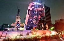 Camioneta se sube a la glorieta de la Diana Cazadora en CDMX