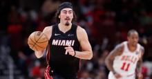 JAIME JAQUEZ JR VS BULLS