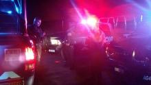 Volcadura de tráiler deja un fallecido y un herido