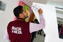 Alcalde de Nezahualcóyotl, Edoméx, rompe en llanto al hablar del magistrade 