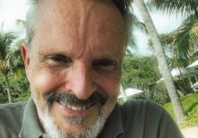Hospitalizan a Miguel Bosé por problemas en la columna vertebral