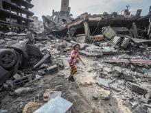 Mujer secuestrada por Hamás da a luz en medio del asedio israelí 