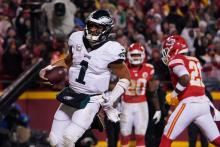 ¡Fly, eagles, fly! Los eagles cobran venganza y vencen a los Chiefs 21-17 en duelo estelar de MNF