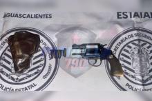 Tres sujetos dispararon su arma en contra de un hombre en Asientos. 