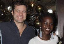 Lupita Nyong'o y Joshua Jackson confirman que están de romance