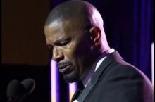 Jamie Foxx reaparece públicamente tras extraña enfermedad que lo puso en peligro