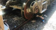 Una parte del cuerpo quedó dentro de las vías del tren y la otra mitad por fuera