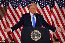 Trump ausente en cuarto debate, pero dominando las encuestas