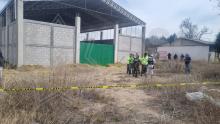 Rescatan a 726 migrantes en una bodega en Tlaxcala