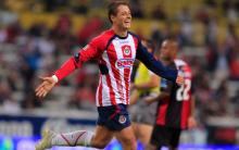 CHICHARITO A CHIVAS