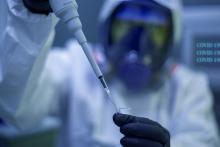 "Daily Mail" asegura que China experimenta con "un COVID 100% mortal"