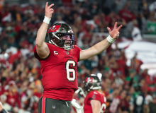 Tampa Bay 32-9 Eagles