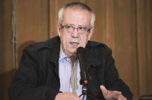 Carlos Urzúa 