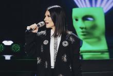Hombre dispara al menos 17 veces durante un concierto de Laura Pausini en París