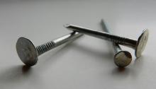 Clavos de acero 
