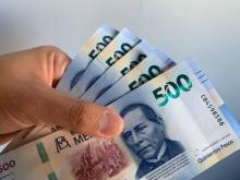 Dinero en mano