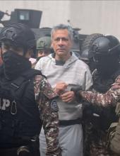Jorge Glas es trasladado de emergencia a un hospital