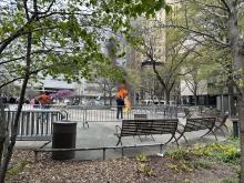 Hombre se prende fuego frente a la Corte de Nueva York durante juicio de Trump