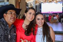 "Están preparando a los jóvenes para conquistar el mundo", la gobernadora reconoce a los maestros en su día