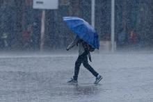 Pronostican lluvias fuertes para varias entidades de México este lunes