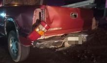Circulaba a exceso de velocidad y al ver la camioneta, ya no alcanzó a detener su marcha