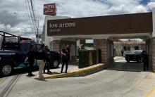 El hombre de 50 años perdió la vida y la mujer que le acompañaba no fue agredida por los sicarios