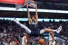 Mavs 122-84 Celtics