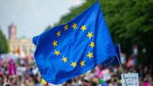 UE