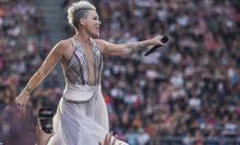 Pink cancela concierto por problemas de salud