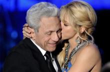 ¿Shakira viajó de emergencia a Colombia por hospitalización de su papá? Esto se sabeL