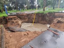 Socavón en Infonavit Ojo de Agua 