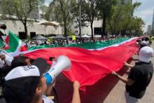 protestas de trabajadores y estudiantes.