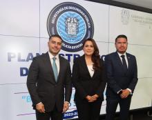 Omar García Harfuch, Tere Jiménez y Manuel Alonso García 