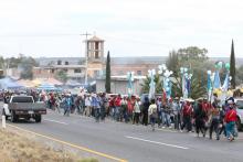 Cáritas Diocesana arma kits de primeros auxilios para peregrinos con destino a San Juan de los Lagos, Jalisco