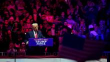 Trump se reúne con sus seguidores por última vez antes de comenzar su segundo periodo presidencial