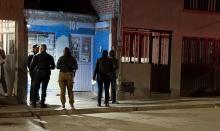 Familiares lo trasladaron a una Clínica particular en donde confirmaron que presenta una herida por arma de fuego
