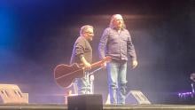 Duelo de trovadores en el Teatro Aguascalientes con Fernando Delgadillo y Alejandro Filio