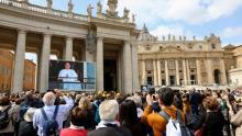 El Papa regresa al Vaticano 