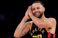 CURRY récord de triple