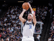 MAVERICKS VS KINGS PLAY IN 2025