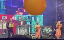 Los Ángeles Azules llenan de cumbia el Foro de las Estrellas de la FNSM 2025