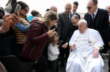 Papa Francisco reaparece y participa en misa de Domingo de Ramos