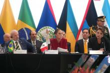 Sheinbaum analiza diversificar comercio con otros países