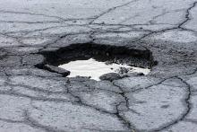 Ni con recurso adicional: Pide regidora incrementar presupuesto para bacheo; fueron 12 MDP en 202
