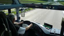 Permisos, descuentos y seguridad en rutas: Puntos a considerar entre autobuses de pasajeros y de aplicación, señala clúster