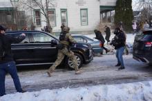 Tiroteo durante redada migratoria en Minneapolis deja una mujer muerta