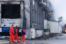 Incendio en fábrica de galletas en Grecia deja 4 muertos y varios heridos