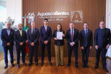 Tere Jiménez con empresarios