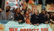 Robert De Niro encabeza protestas contra Trump en Nueva York