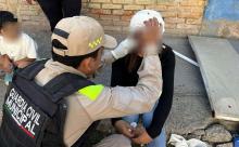 La afectada, de 18 años, recibió atención inmediata tras resultar lesionada en la frente